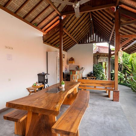 Jinar Guest House Canggu Exteriör bild